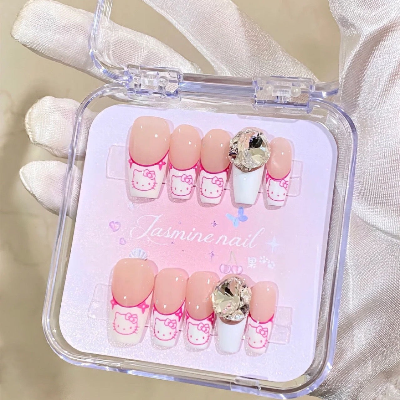 TEN PIECES OF HANDCRAFTED PRESS ON NAIL