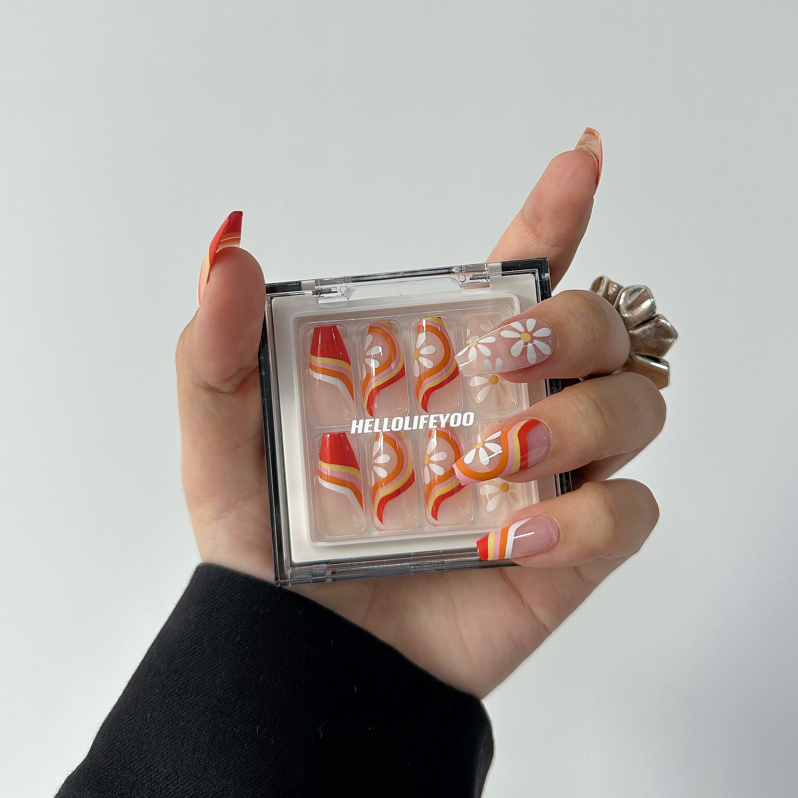 THOSE 70'S NAILS - 28 PCS