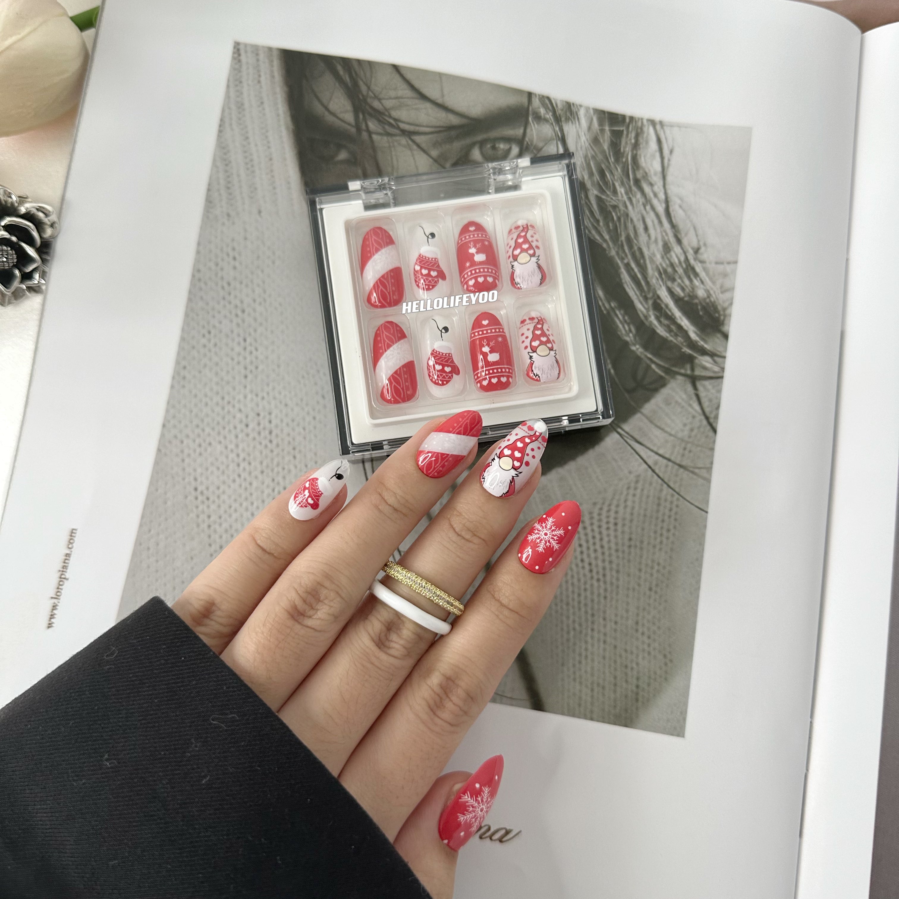 ROTE SANKT-WEIHNACHTEN