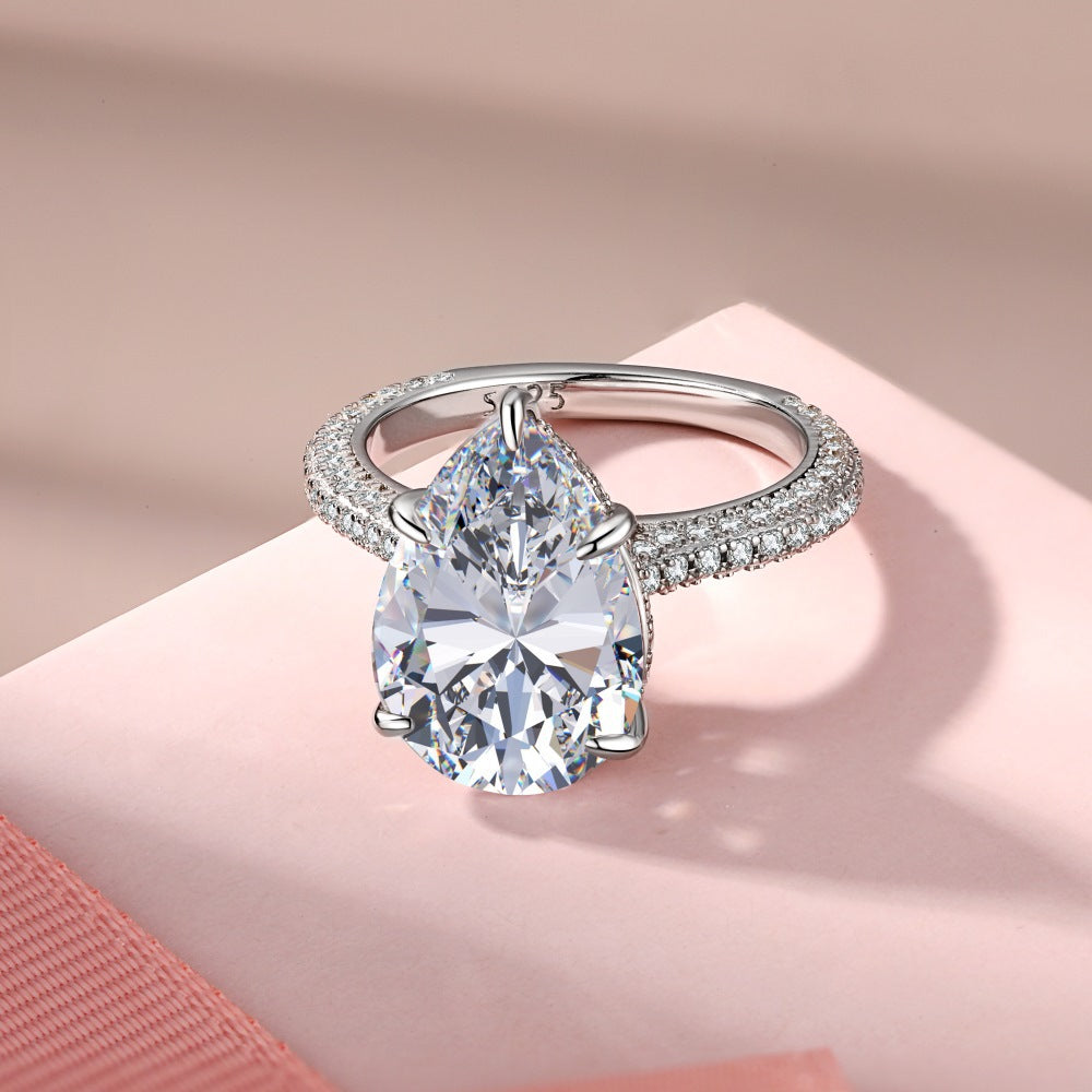 Königlicher Tropfen-Ring aus Sterlingsilber