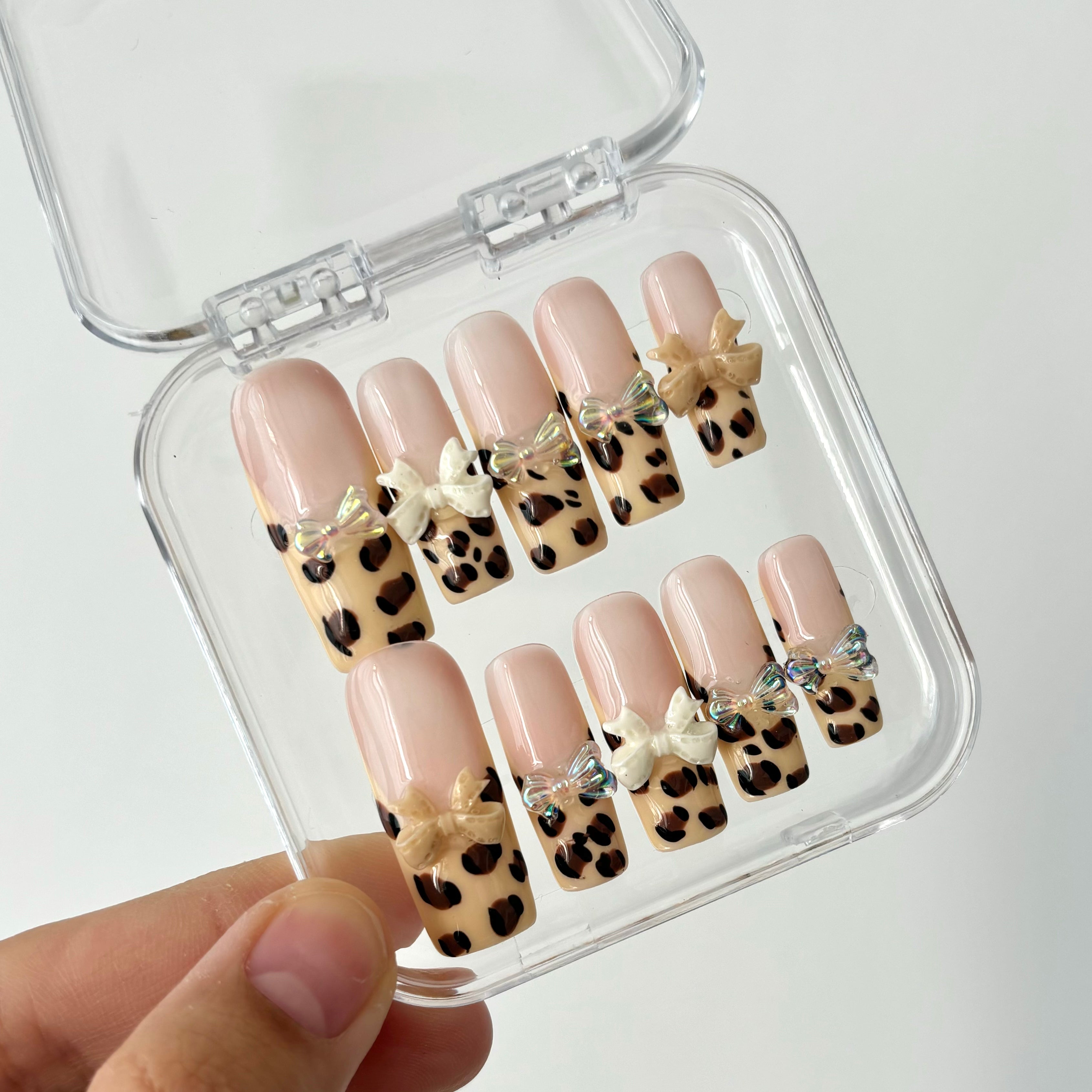 LEOPARD PRINT -TEN PIECES OF HANDCRAFTED PRESS ON NAIL