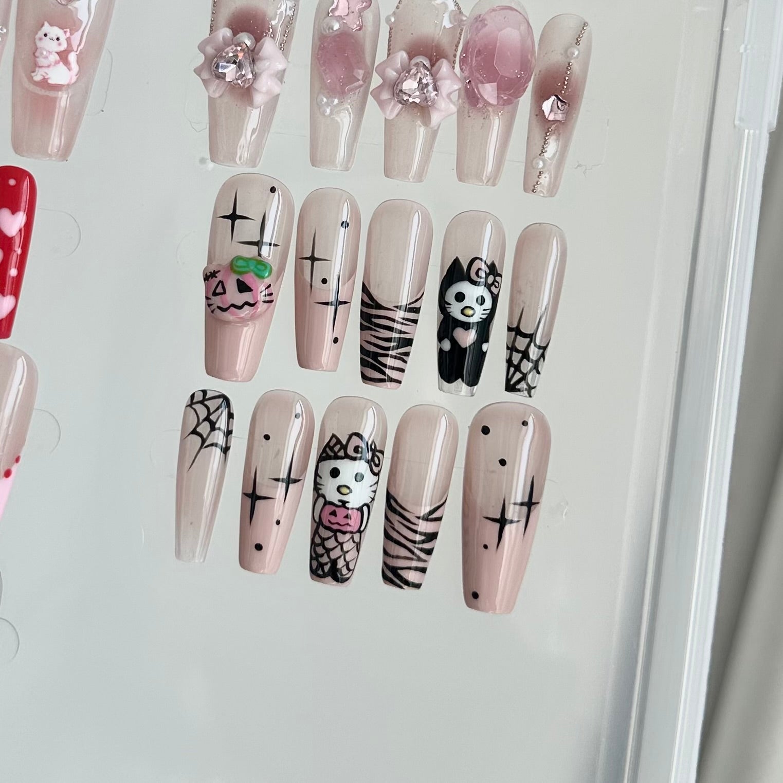 DEVIL KITTY - TEN PIECES OF HANDCRAFTED PRESS ON NAIL