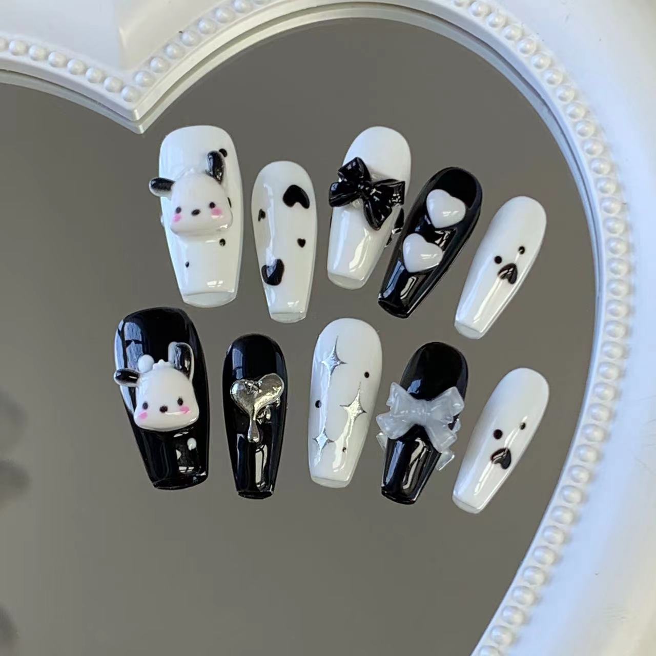 POCHACCO-TEN PIECES OF HANDCRAFTED PRESS ON NAIL