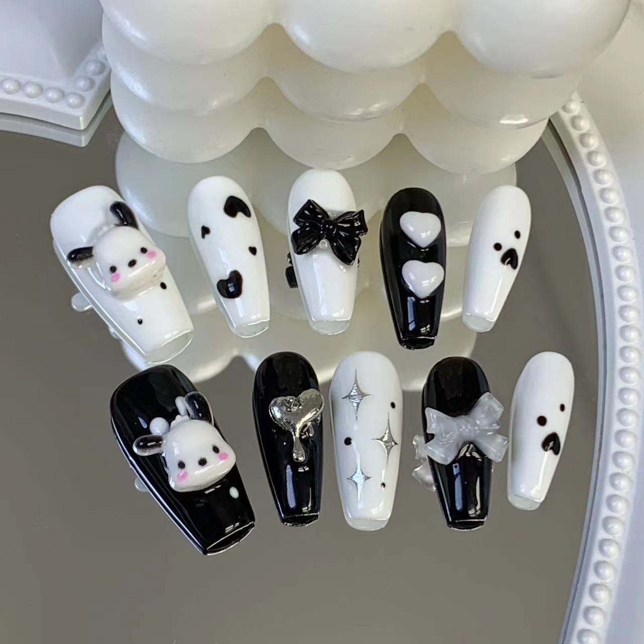POCHACCO-TEN PIECES OF HANDCRAFTED PRESS ON NAIL