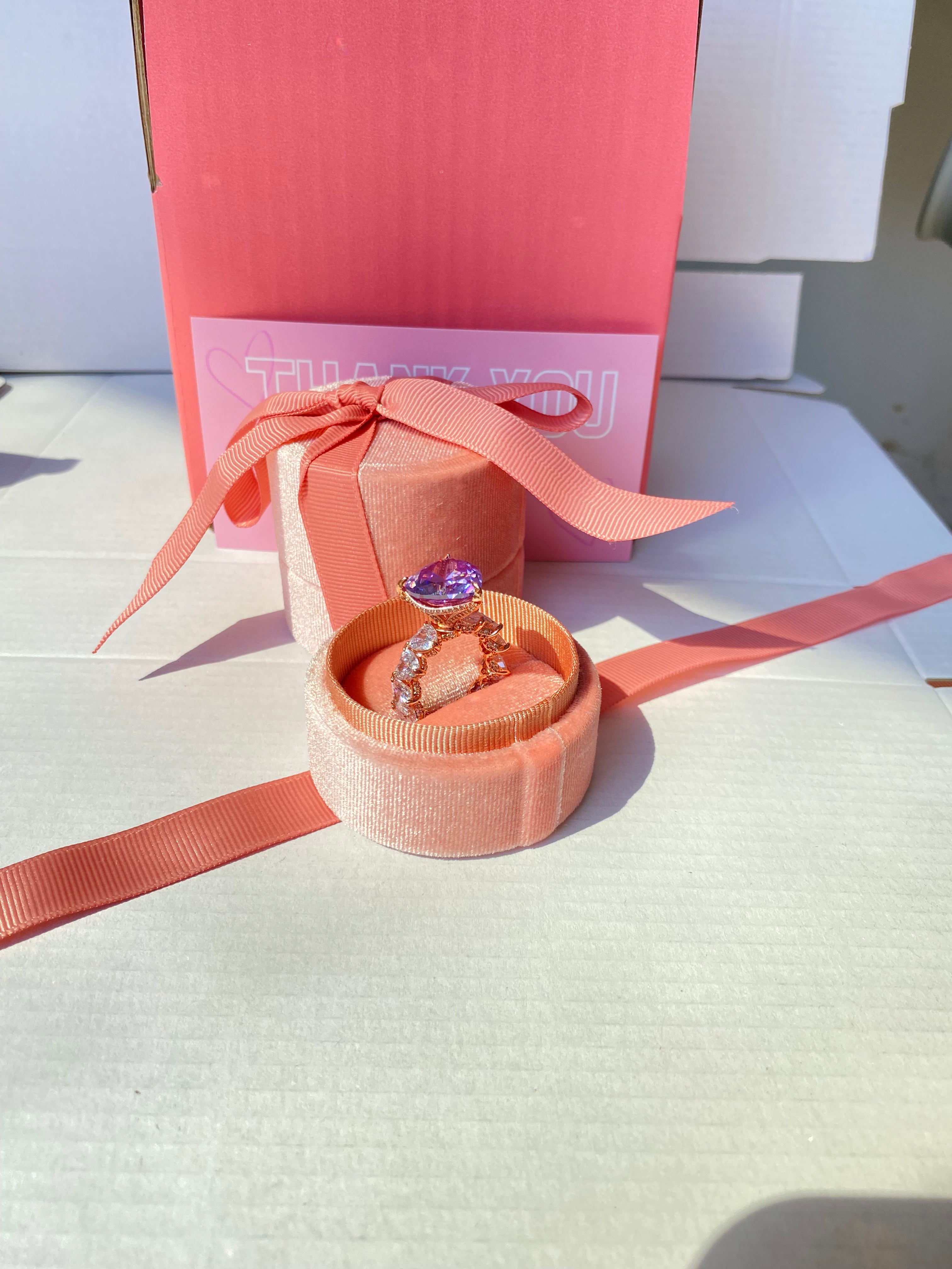 Ribbon Velvet Ring Box